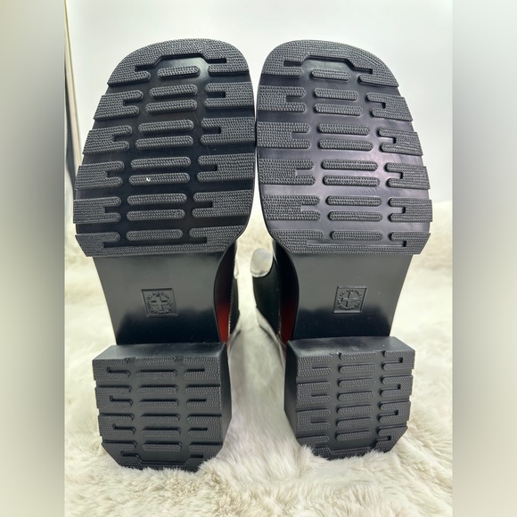 Dr. Martens MAYBOLE CHELSEA BLACK+CHERRY RED Boots square toe size 9 NWT - Picture 13 of 16